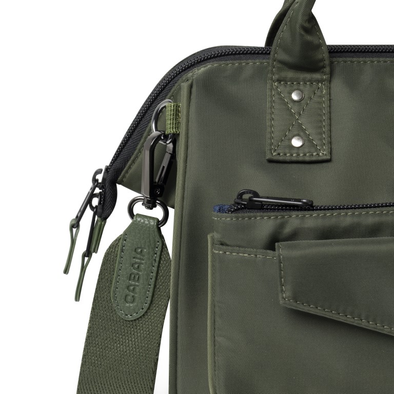 Umhängetasche Crossbody M Hobart mit austauschbarer Fronttasche Dunkelgrün, Farbe: grün/oliv, Marke: Cabaia, EAN: 3667022025397, Abmessungen in cm: 26x20x14, Bild 6 von 6