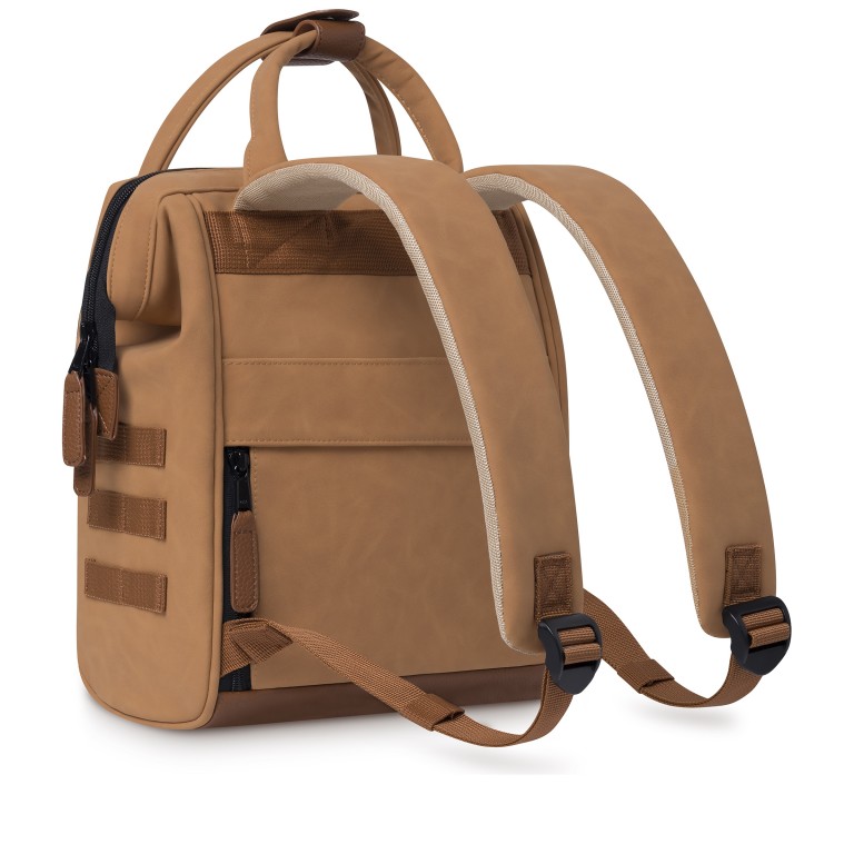 Rucksack Adventurer Small Moscow mit zwei auswechselbaren Vortaschen Camel, Farbe: cognac, Marke: Cabaia, EAN: 3701328351320, Abmessungen in cm: 23x32x13, Bild 6 von 9