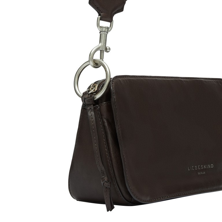 Umhängetasche Clarice Crossbody Bag M Black, Farbe: schwarz, Marke: Liebeskind Berlin, EAN: 4099593010981, Abmessungen in cm: 27x15x8, Bild 5 von 5