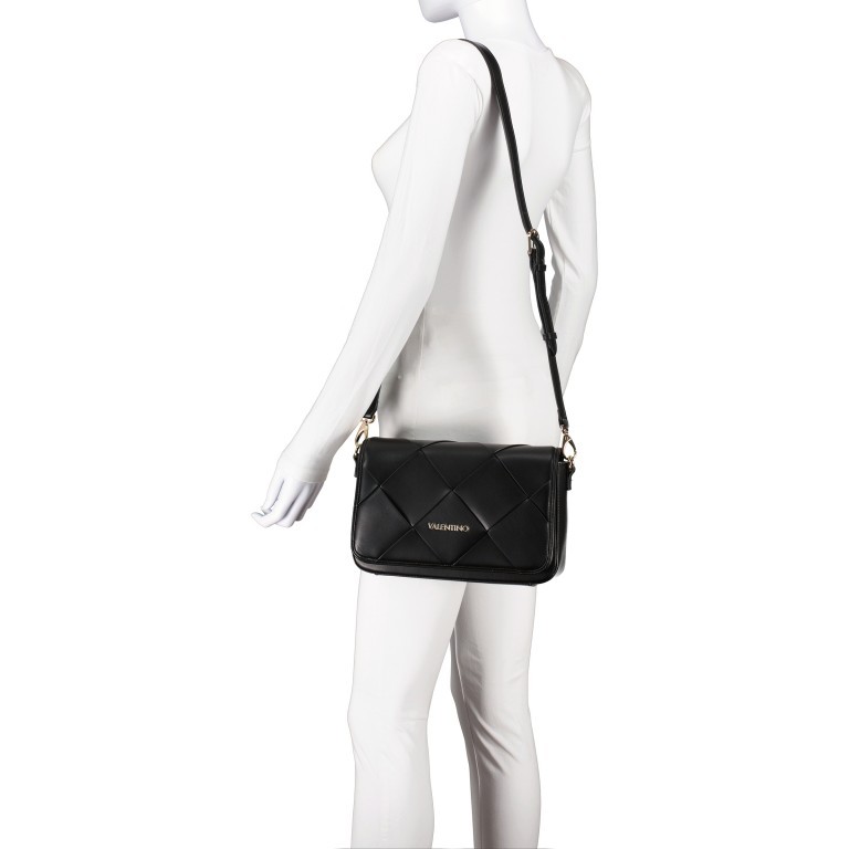 Umhängetasche Ibiza Off White, Farbe: beige, Marke: Valentino Bags, EAN: 8058043928623, Abmessungen in cm: 28x18x7, Bild 4 von 6