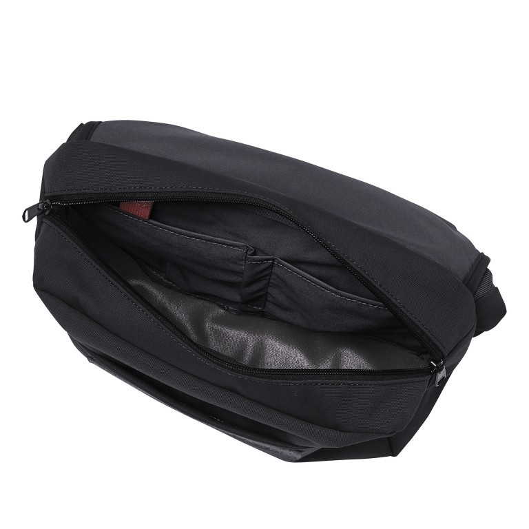 Umhängetasche Coreway Shoulder Bag Volumen 6 Liter Black, Farbe: schwarz, Marke: Vaude, EAN: 4062218661288, Abmessungen in cm: 30x23x7, Bild 6 von 10