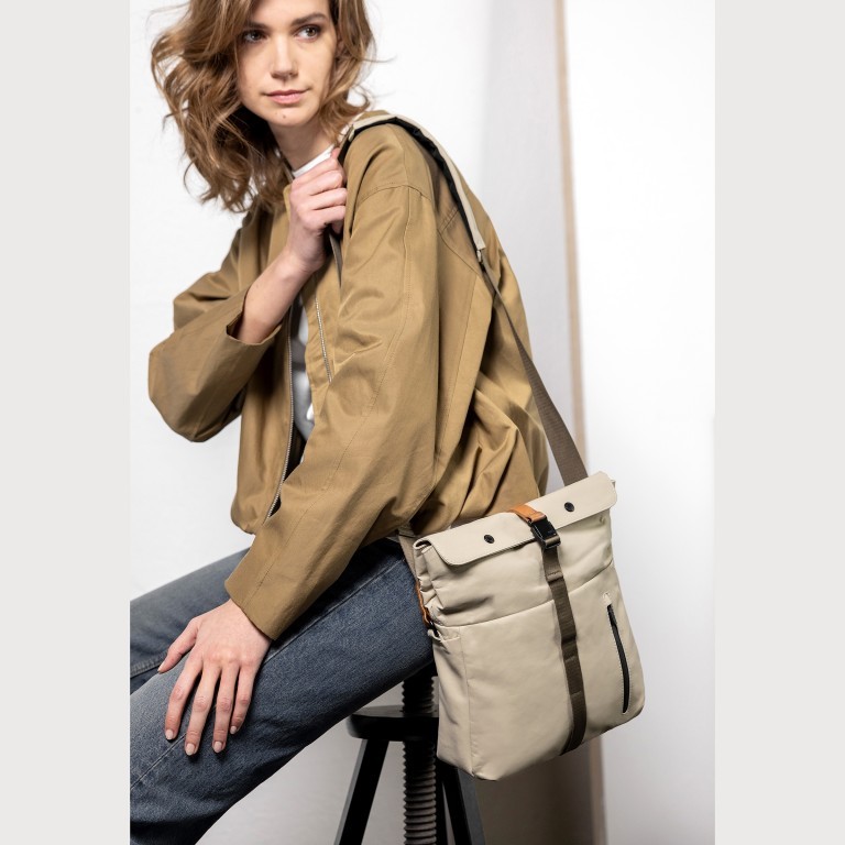 Umhängetasche Japan Re Seki erweiterbar, Farbe: schwarz, taupe/khaki, beige, Marke: Aunts & Uncles, Abmessungen in cm: 24x19x4, Bild 5 von 9