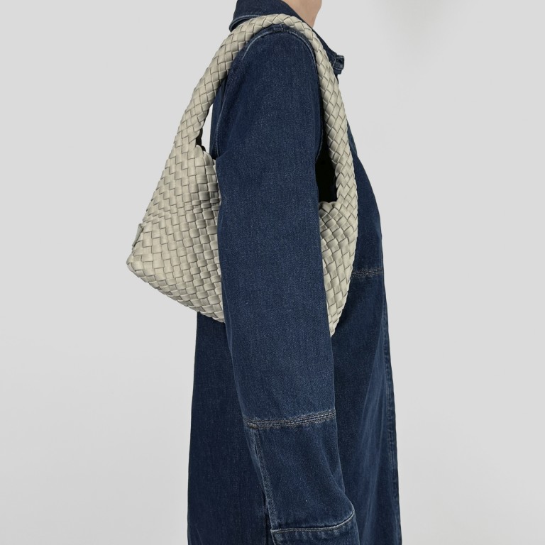 Umhängetasche Ines mit herausnehmbarem Etui, Farbe: schwarz, blau/petrol, beige, Marke: blingberlin, Abmessungen in cm: 24.5x17x9.5, Bild 8 von 9