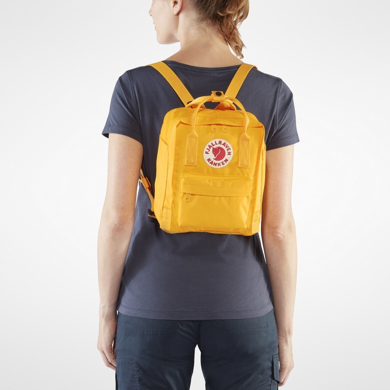 Rucksack Kånken Mini Ochre, Farbe: gelb, Marke: Fjällräven, EAN: 7392158971428, Abmessungen in cm: 20x29x13, Bild 2 von 11