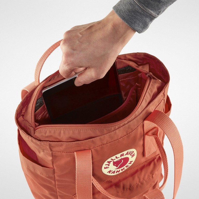 Tasche Kånken Totepack Mini Ochre, Farbe: gelb, Marke: Fjällräven, EAN: 7323450598396, Abmessungen in cm: 25x30x13, Bild 6 von 8