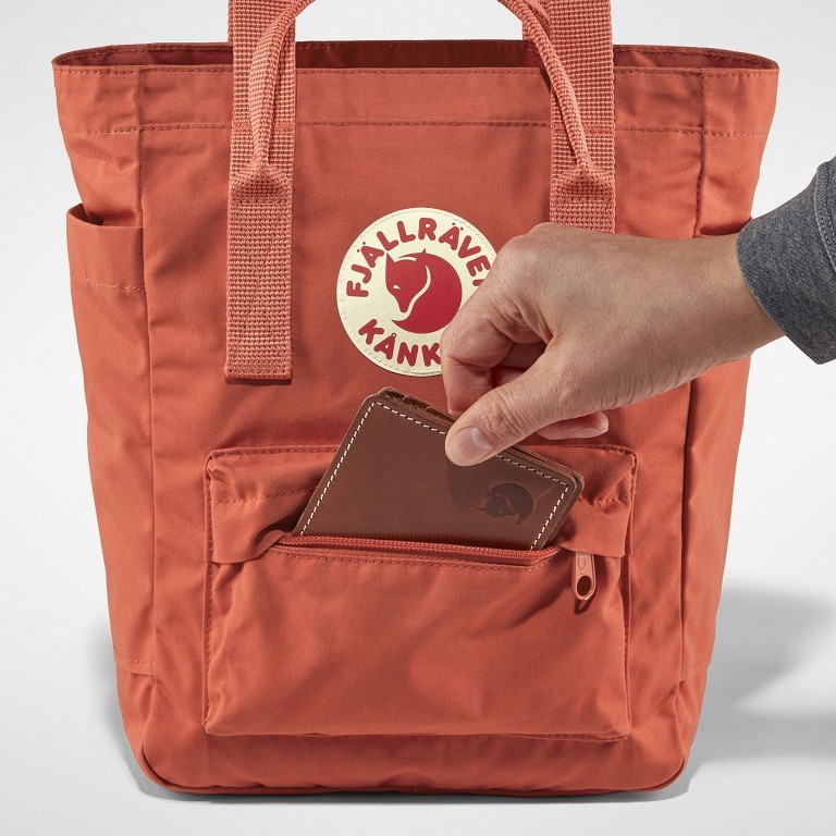 Tasche Kånken Totepack Mini Ox Red, Farbe: rot/weinrot, Marke: Fjällräven, EAN: 7323450598419, Abmessungen in cm: 25x30x13, Bild 7 von 8