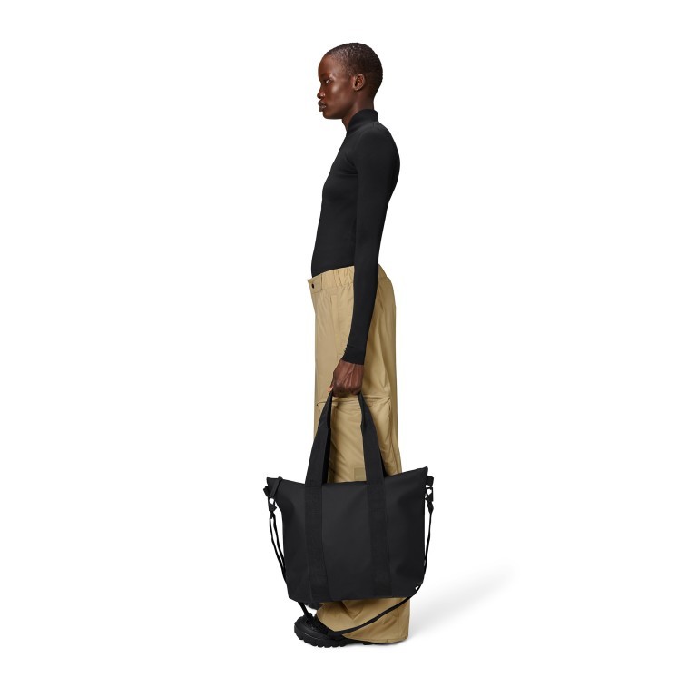 Shopper Tote Bag Mini, Farbe: schwarz, grau, beige, Marke: Rains, Abmessungen in cm: 35x36x13, Bild 4 von 4