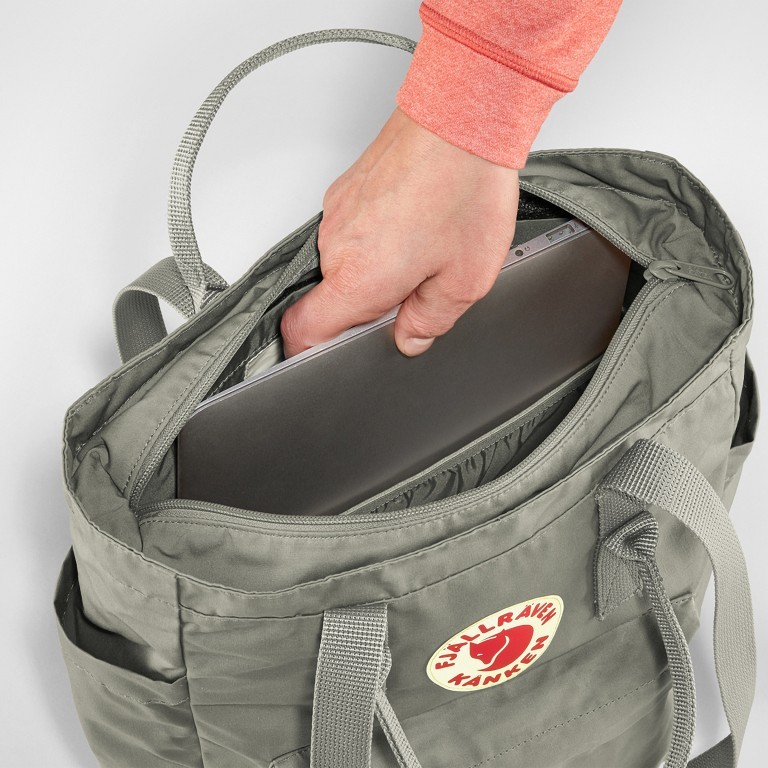 Tasche Kånken Totepack True Red, Farbe: rot/weinrot, Marke: Fjällräven, EAN: 7323450690038, Abmessungen in cm: 30x36x15, Bild 7 von 8