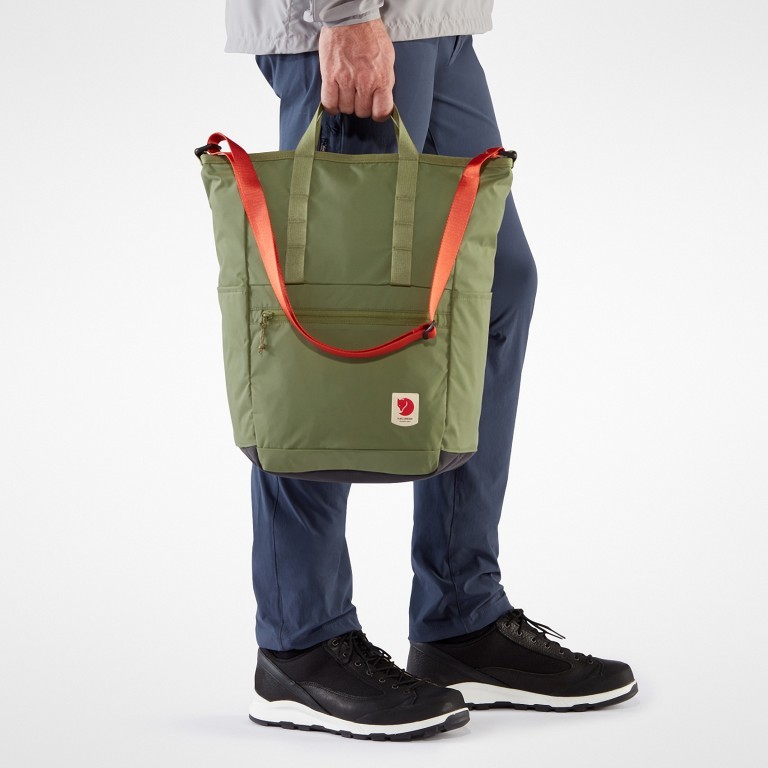 Tasche High Coast mit Laptopfach 15 Zoll, Farbe: schwarz, blau/petrol, taupe/khaki, grün/oliv, rot/weinrot, rosa/pink, orange, gelb, beige, Marke: Fjällräven, Abmessungen in cm: 31x40x14, Bild 4 von 8