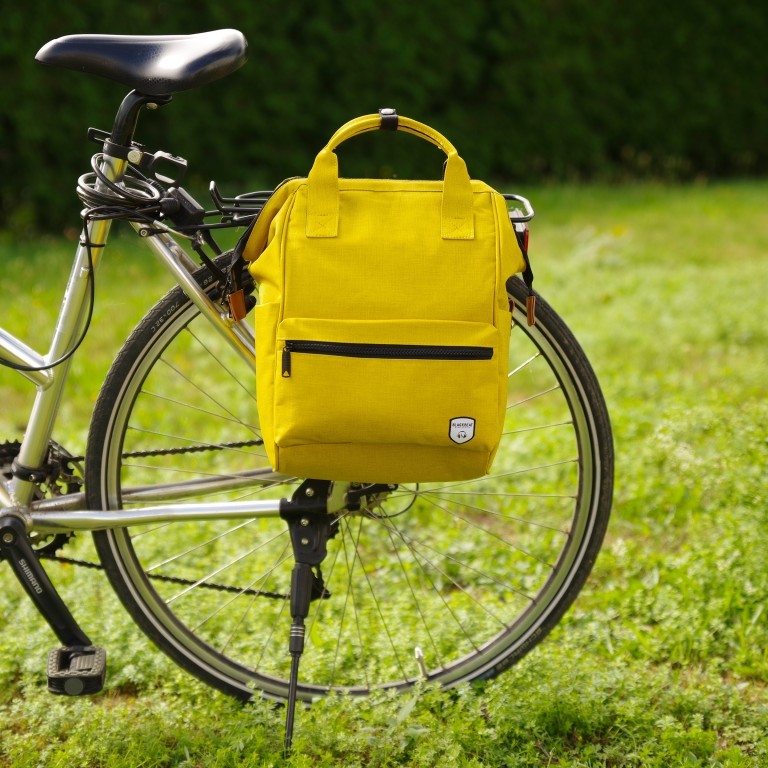 Fahrradtasche Rucksack mit Gepäckträgerbefestigung Black, Farbe: schwarz, Marke: Blackbeat, EAN: 8720088706978, Abmessungen in cm: 25x35x15, Bild 9 von 9