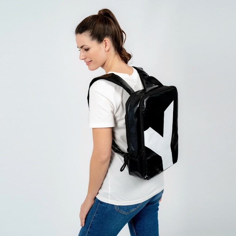 Fahrradtasche / Rucksack Jessey-Plane 13125 mit Laptopfach 15 Zoll Black, Farbe: schwarz, Marke: Suri Frey, EAN: 4056185152726, Abmessungen in cm: 29x38x10, Bild 4 von 9