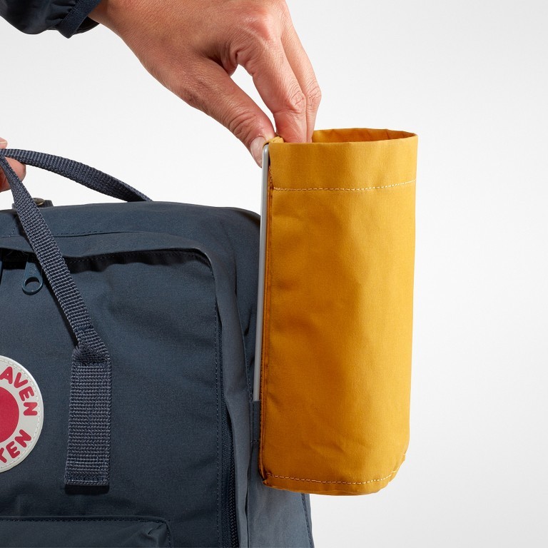 Flaschenhalter Kånken Bottle Pocket passend für 1 Liter Flaschen Ochre, Farbe: gelb, Marke: Fjällräven, EAN: 7323450680190, Abmessungen in cm: 10x20x7, Bild 5 von 7