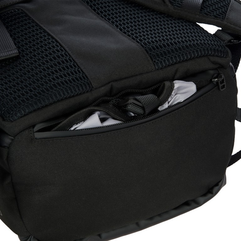 Rucksack Urban Eco Backpack M1 mit Laptopfach 15 Zoll Stone Grey, Farbe: grau, Marke: Porsche Design, EAN: 4056487038728, Abmessungen in cm: 26x42x17, Bild 13 von 16