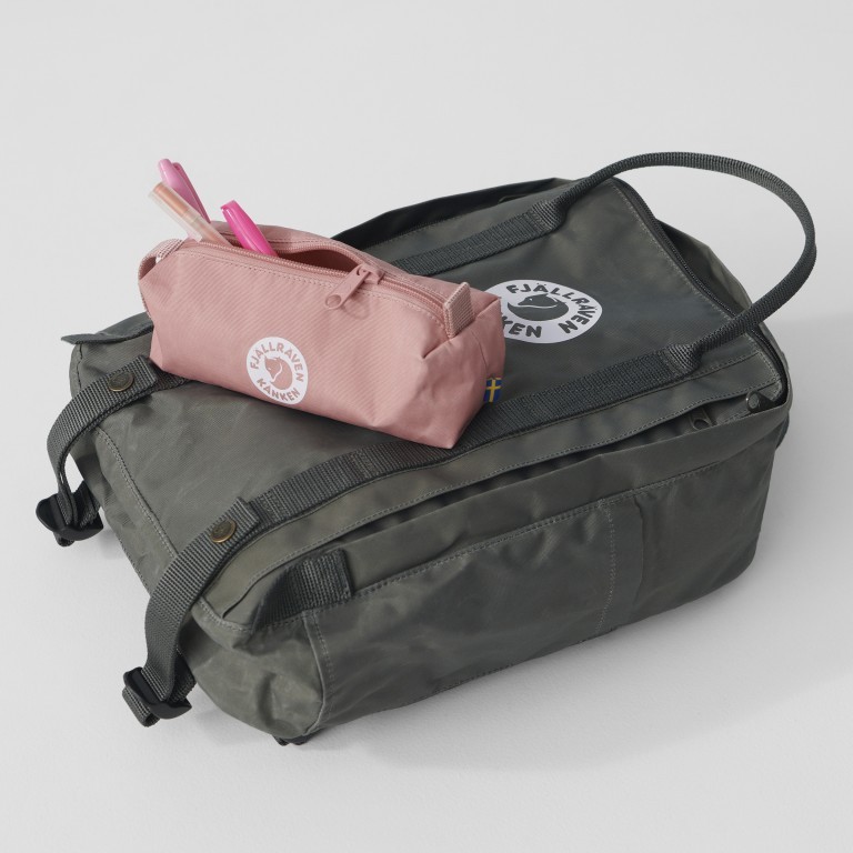 Stifteetui Kånken Tree-Kånken Gear Case Waterfall Blue, Farbe: blau/petrol, Marke: Fjällräven, EAN: 7323450785826, Abmessungen in cm: 20.5x6x6, Bild 4 von 5