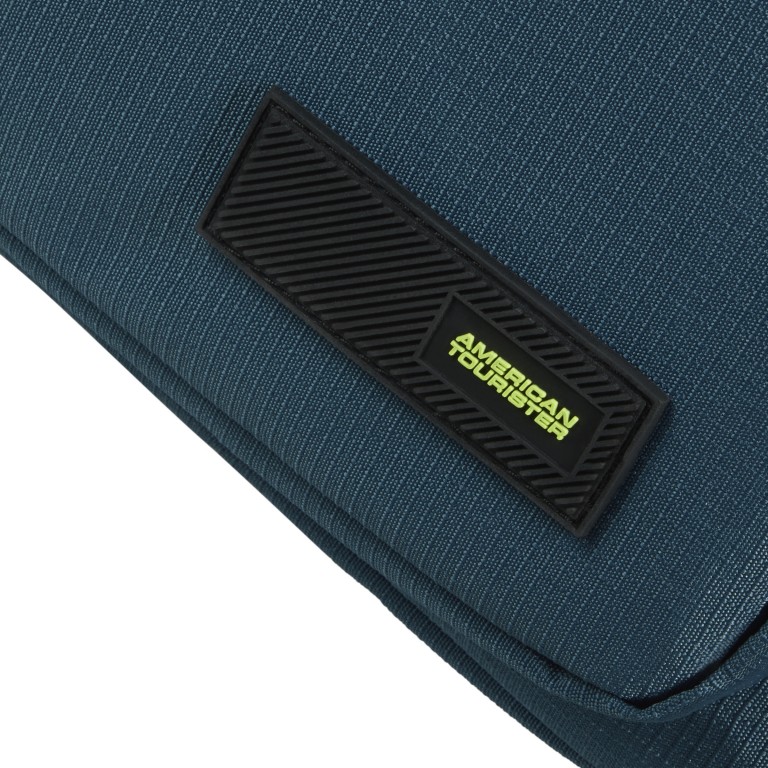 Flugumhänger / Rucksack Take2Cabin 3-Way-Boarding Bag mit Laptopfach 14 Zoll, Farbe: blau/petrol, grün/oliv, Marke: American Tourister, Abmessungen in cm: 40x25x20, Bild 14 von 14