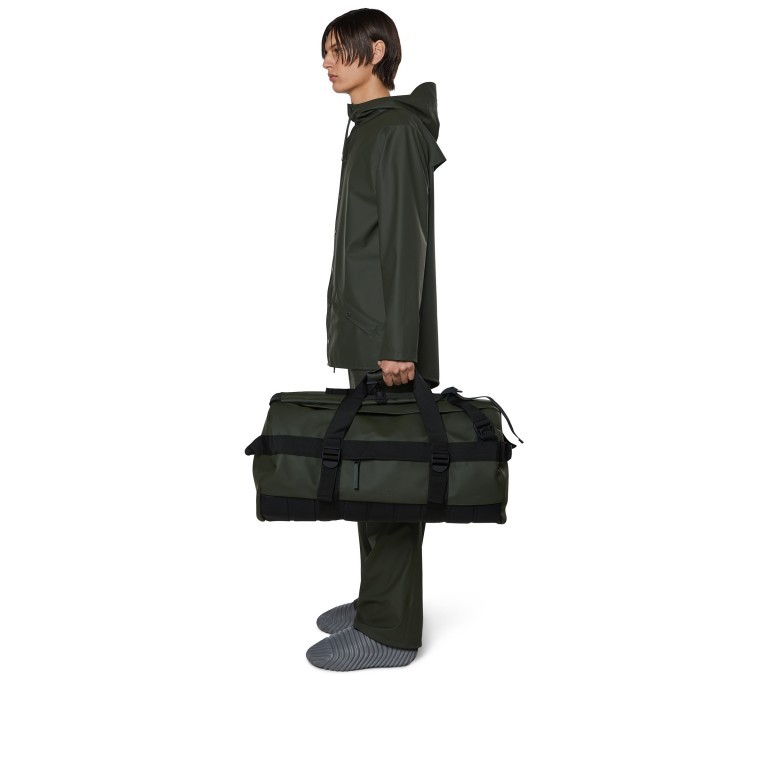Reisetasche / Rucksack Duffle Bag Green, Farbe: grün/oliv, Marke: Rains, EAN: 5711747539016, Abmessungen in cm: 60x32x30, Bild 3 von 8