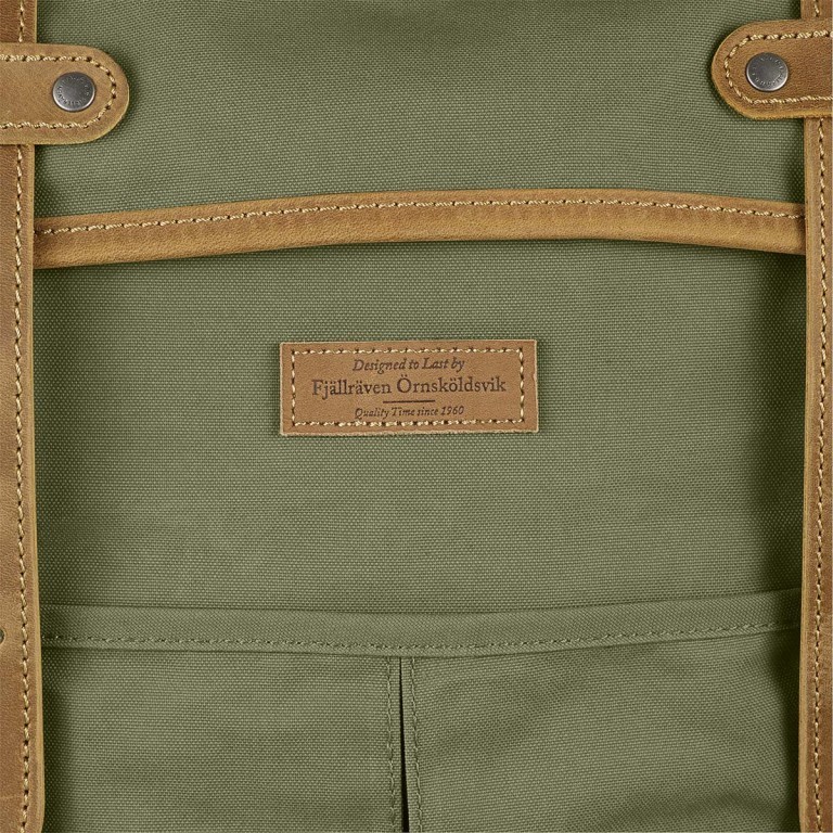 Rucksack No. 21 Medium Volumen 20 Liter Green, Farbe: grün/oliv, Marke: Fjällräven, Abmessungen in cm: 44x28x13, Bild 2 von 5