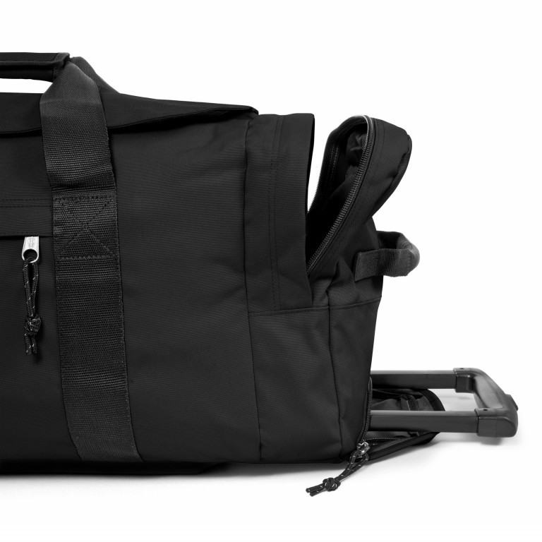 Reisetasche Leatherface M Black, Farbe: schwarz, Marke: Eastpak, EAN: 5415254421399, Abmessungen in cm: 32x68.5x34.5, Bild 3 von 4