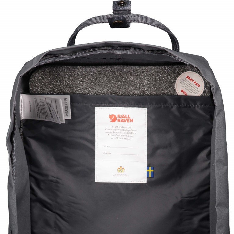 Rucksack Kånken Black Ox Red, Farbe: schwarz, Marke: Fjällräven, EAN: 7392158773800, Abmessungen in cm: 27x38x13, Bild 8 von 16