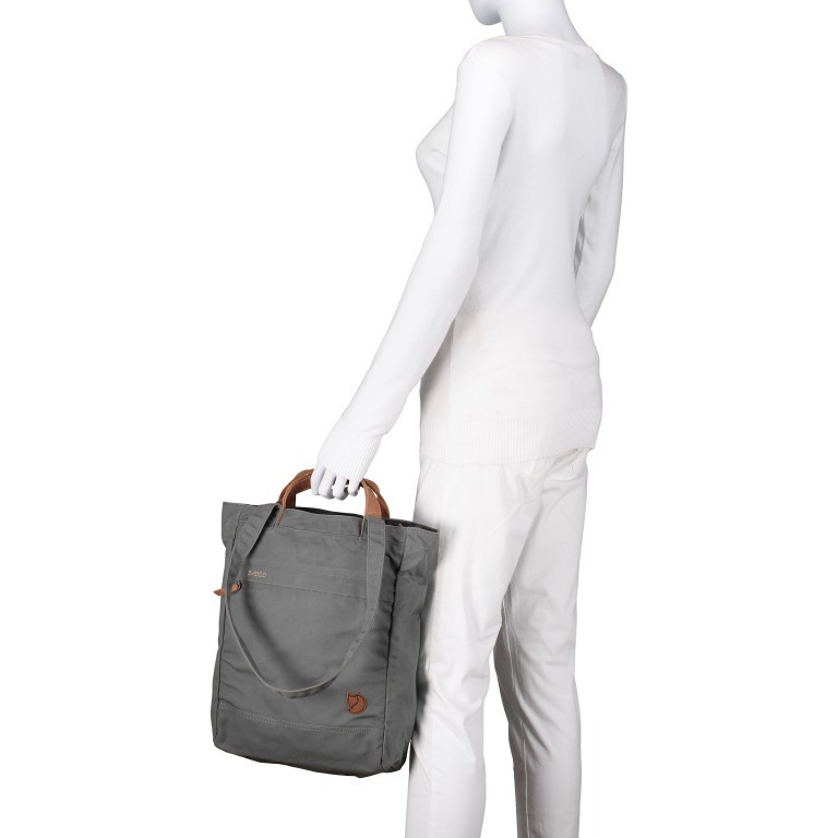 Tasche Totepack No. 1 Small Super Grey, Farbe: grau, Marke: Fjällräven, EAN: 7323450489748, Abmessungen in cm: 25x35x10, Bild 5 von 9