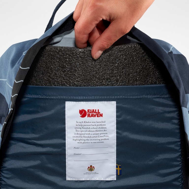 Rucksack Kånken Art Ocean Deep, Farbe: blau/petrol, Marke: Fjällräven, EAN: 7323450689940, Abmessungen in cm: 27x38x13, Bild 7 von 15