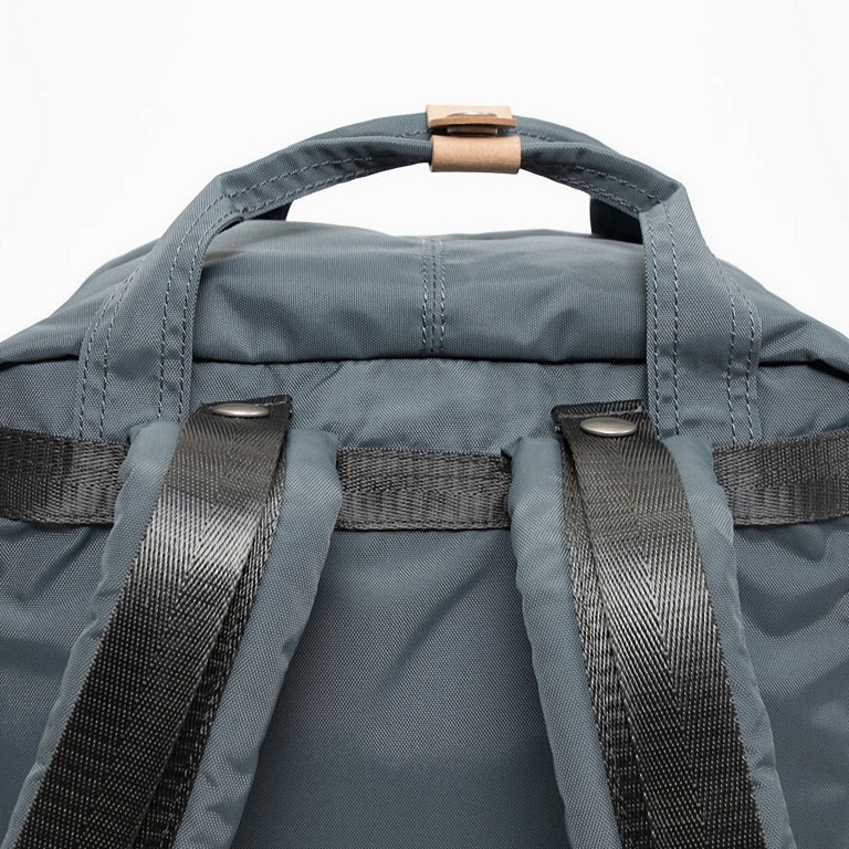Rucksack Jungle Series Macaroon mit Laptopfach 13 Zoll Volumen 16 Liter Light Grey Navy, Farbe: grau, Marke: Doughnut, EAN: 4895222507477, Abmessungen in cm: 28x38x11, Bild 9 von 12