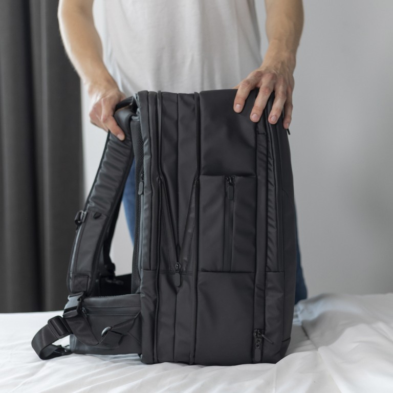 Rucksack / Reisetasche Travel Backpack Ultimate mit Laptopfach 17.3 Zoll Volumen 40 Liter, Farbe: schwarz, grau, Marke: Onemate, Abmessungen in cm: 36x56x20, Bild 16 von 21