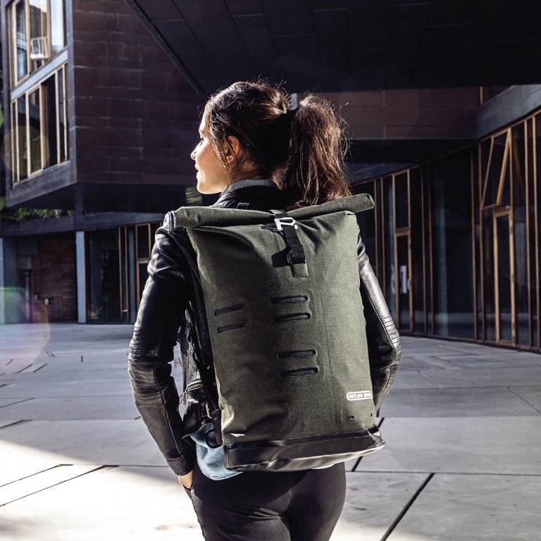 Rucksack Commuter-Daypack Urban Volumen 21 Liter Ash-Rose, Farbe: rosa/pink, Marke: Ortlieb, EAN: 4013051053815, Abmessungen in cm: 30x50x15.5, Bild 6 von 11