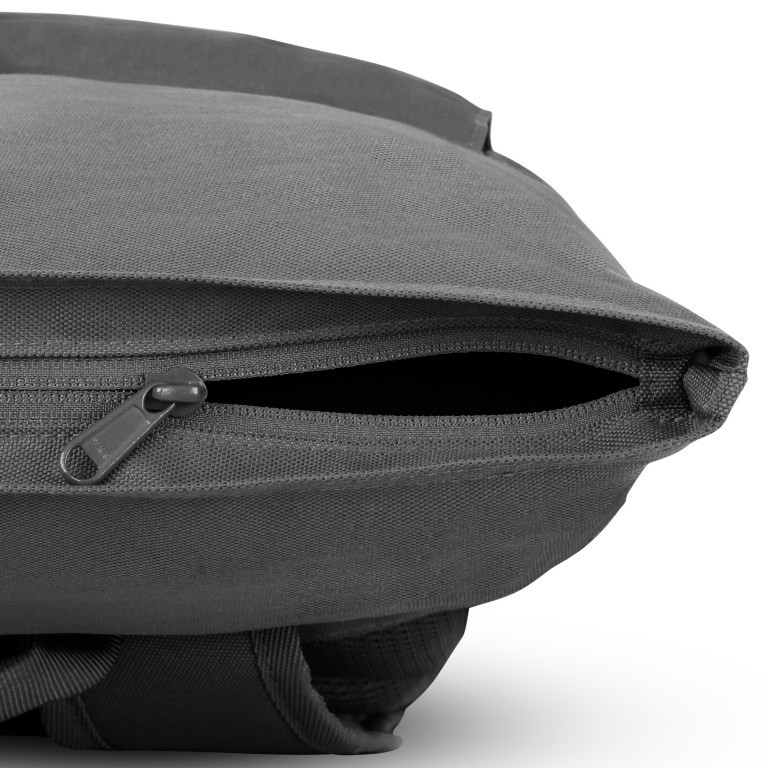 Rucksack Eco Series Allen Large erweiterbar, Farbe: schwarz, grau, blau/petrol, taupe/khaki, beige, Marke: Johnny Urban, Abmessungen in cm: 31x45x14, Bild 12 von 12