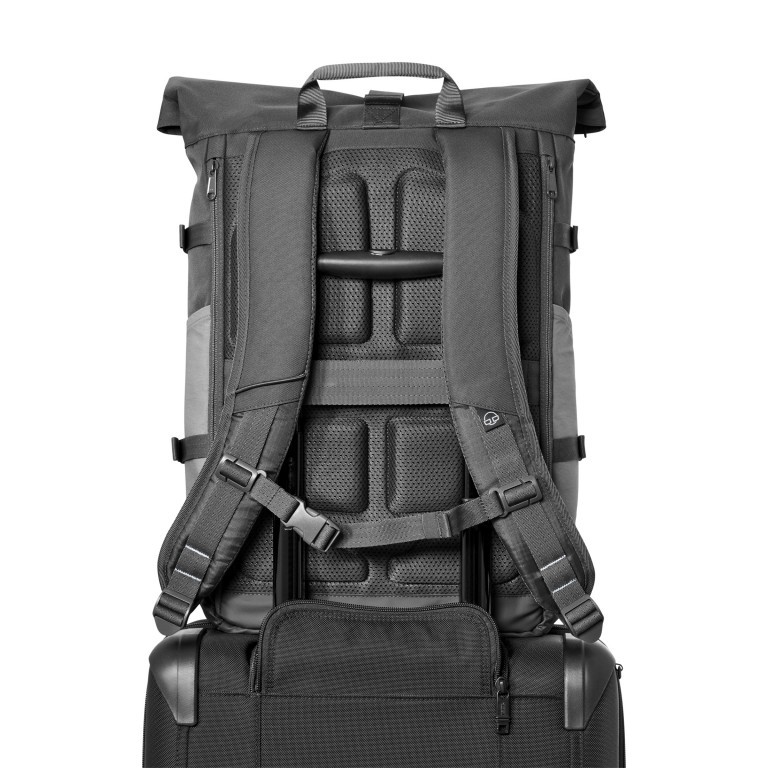 Rucksack Move Series Allen Large erweiterbar, Farbe: grau, beige, Marke: Johnny Urban, Abmessungen in cm: 31x45x15, Bild 6 von 13