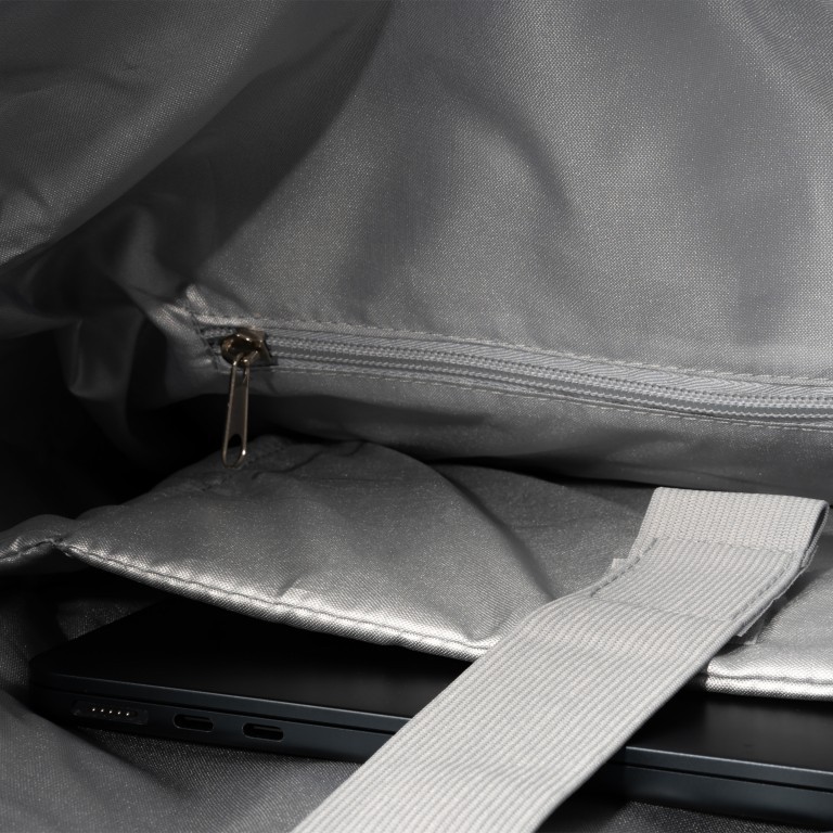 Rucksack New York Bruce erweiterbar, Marke: Blackbeat, Abmessungen in cm: 28.5x44x13.5, Bild 7 von 7