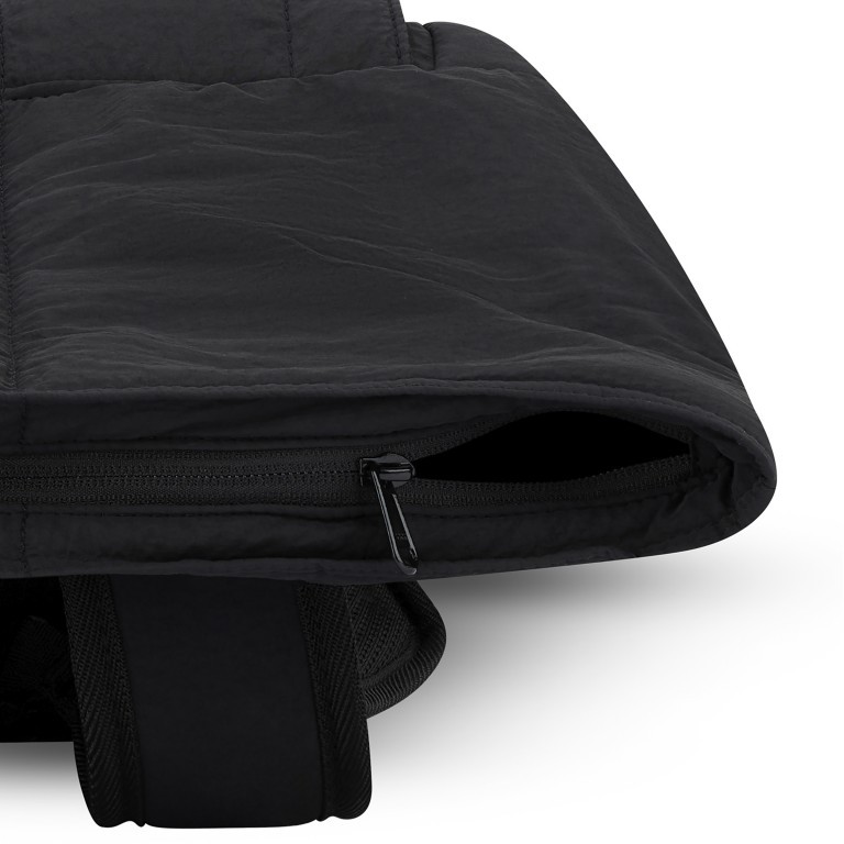 Rucksack Eco Series Kyle erweiterbar, Farbe: schwarz, beige, Marke: Johnny Urban, Abmessungen in cm: 31x45x14, Bild 16 von 17