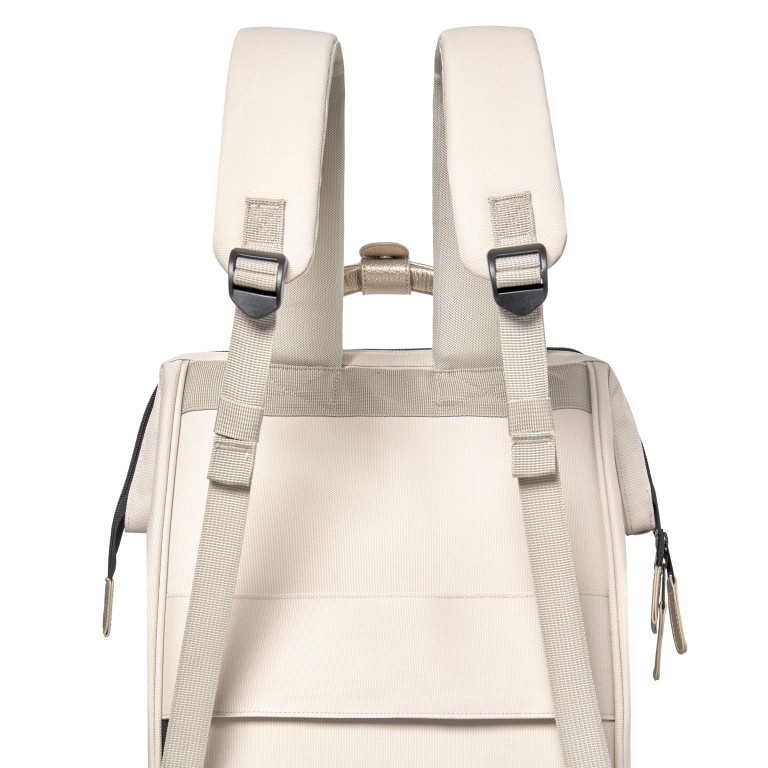 Rucksack Adventurer Large mit zwei auswechselbaren Vortaschen, Farbe: blau/petrol, grün/oliv, beige, Marke: Cabaia, Abmessungen in cm: 29x46x17, Bild 9 von 10