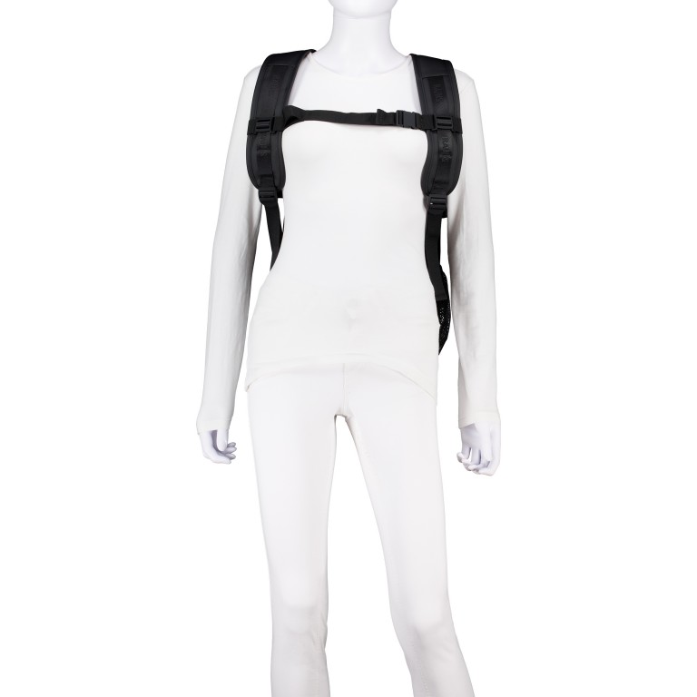 Rucksack Trail Mountaineer Bag mit Laptopfach 16 Zoll, Farbe: schwarz, blau/petrol, Marke: Rains, Abmessungen in cm: 30x49x18, Bild 3 von 4