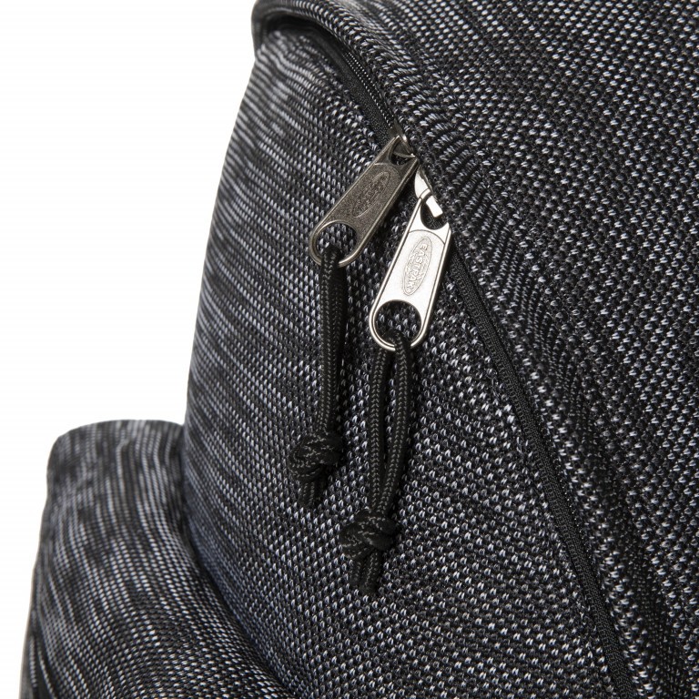 Rucksack Padded Pak'r Knitted Black Knitted, Farbe: anthrazit, Marke: Eastpak, EAN: 5400806663624, Abmessungen in cm: 30x40x18, Bild 4 von 5