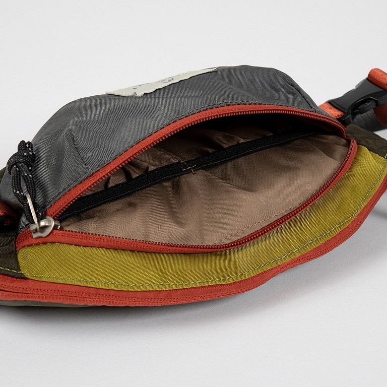 Gürteltasche Seattle Mustard Khaki, Farbe: blau/petrol, Marke: Doughnut, EAN: 4895222503103, Abmessungen in cm: 30x16x6, Bild 6 von 9