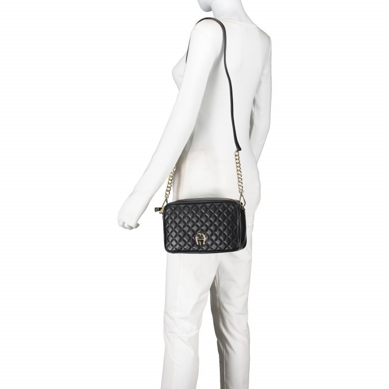 Umhängetasche Garda S 132-113 White, Farbe: weiß, Marke: AIGNER, EAN: 4055539294372, Abmessungen in cm: 23x15x7, Bild 4 von 7