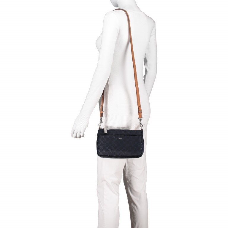Umhängetasche Nylon Cornflower Circe SHZ Light Grey, Farbe: grau, Marke: Joop!, EAN: 4053533800971, Abmessungen in cm: 24x15x8, Bild 4 von 7