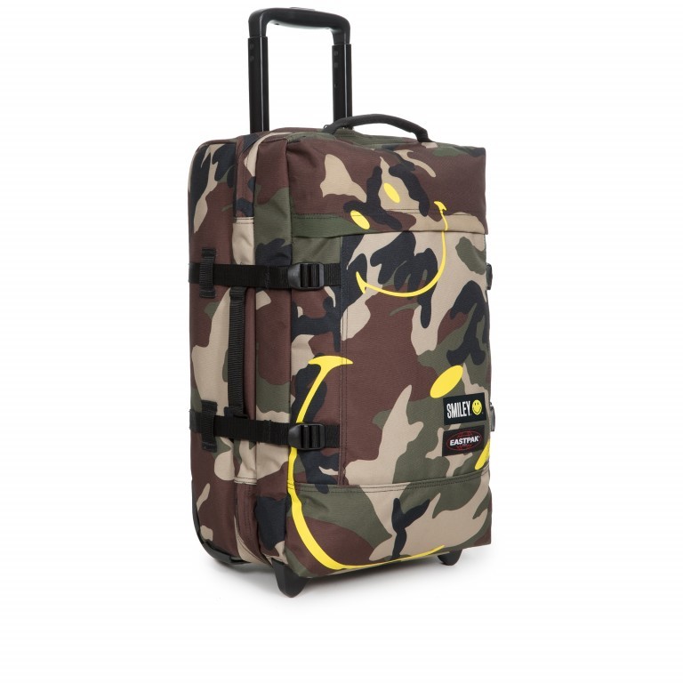 Reisetasche Tranverz S Smiley Camo, Farbe: grün/oliv, Marke: Eastpak, EAN: 5400879215546, Abmessungen in cm: 32.5x51x23, Bild 2 von 9