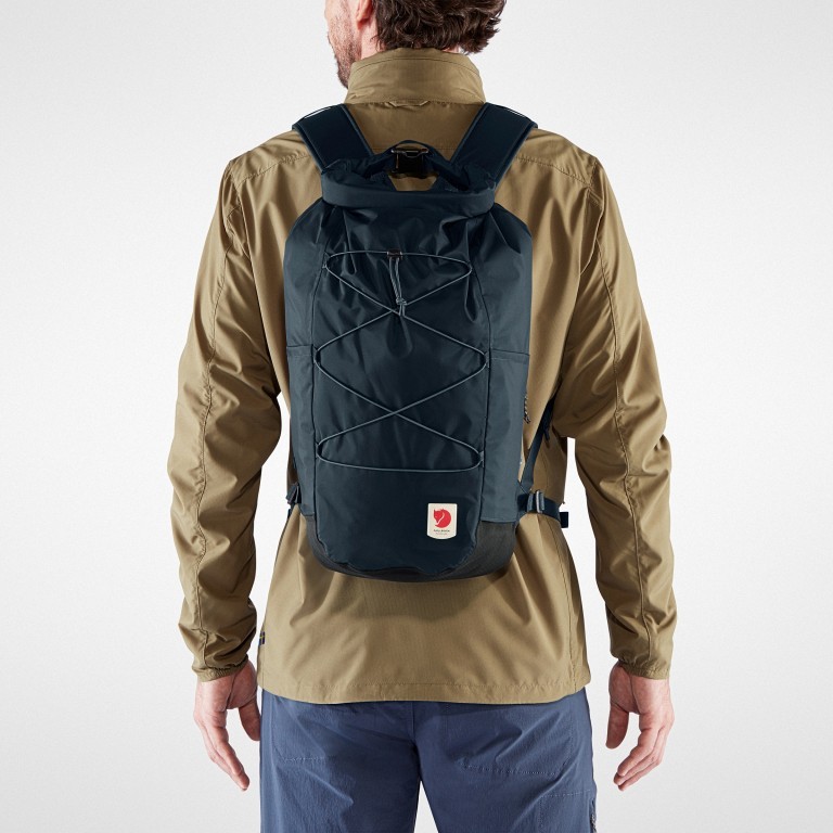 Rucksack High Coast Rolltop Volumen 26 Liter Navy, Farbe: blau/petrol, Marke: Fjällräven, EAN: 7323450598273, Abmessungen in cm: 26x48x20, Bild 4 von 10