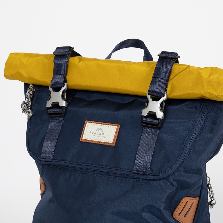 Rucksack Christopher Glossy Blocking Series Volumen 18 Liter Navy Mustard, Farbe: blau/petrol, Marke: Doughnut, EAN: 4895222503189, Abmessungen in cm: 32x45x13, Bild 7 von 12