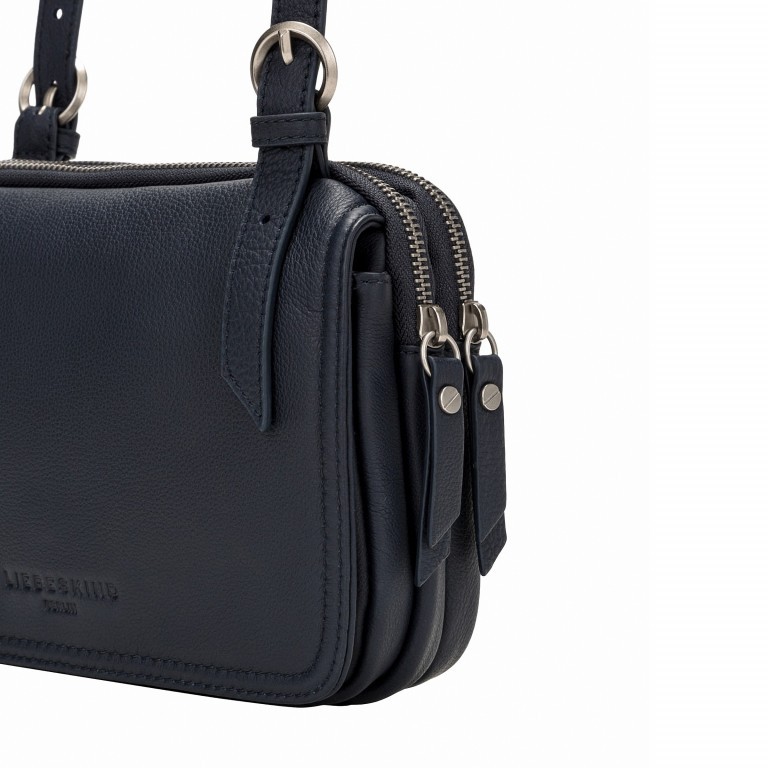 Umhängetasche Basic Mareike Navy Blue, Farbe: blau/petrol, Marke: Liebeskind Berlin, EAN: 4058629129196, Abmessungen in cm: 23.5x16x7, Bild 5 von 5