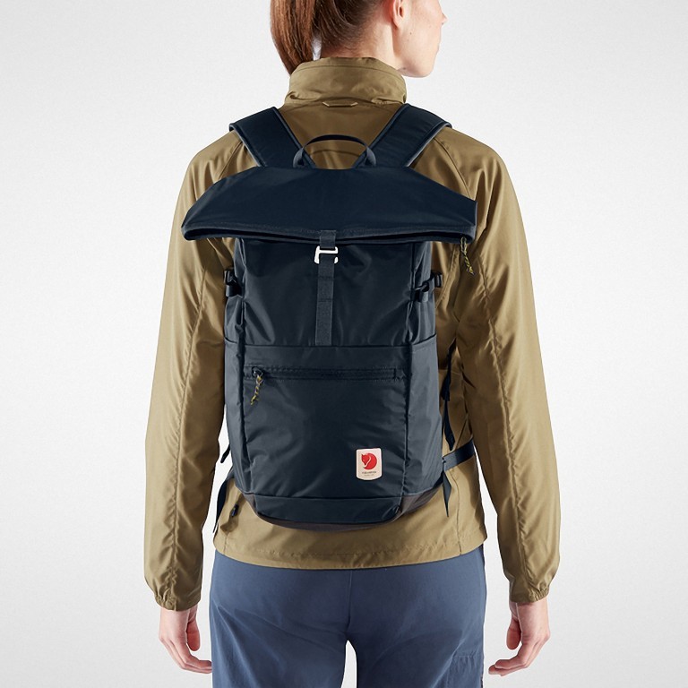 Rucksack High Coast Foldsack Volumen 24 Liter Green, Farbe: taupe/khaki, Marke: Fjällräven, EAN: 7323450598198, Abmessungen in cm: 26x45x20, Bild 6 von 12
