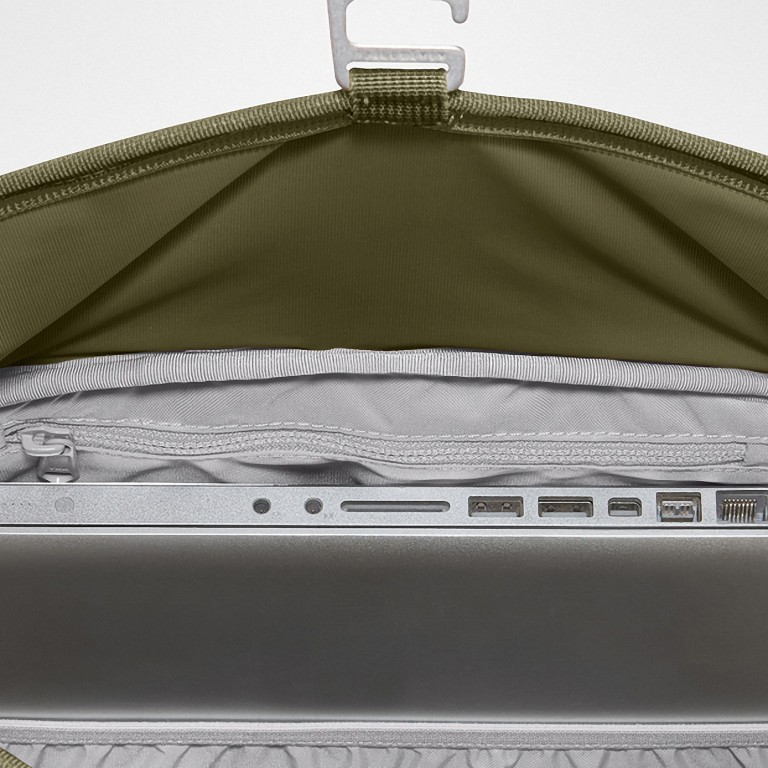 Rucksack High Coast Foldsack Volumen 24 Liter Green, Farbe: taupe/khaki, Marke: Fjällräven, EAN: 7323450598198, Abmessungen in cm: 26x45x20, Bild 7 von 12