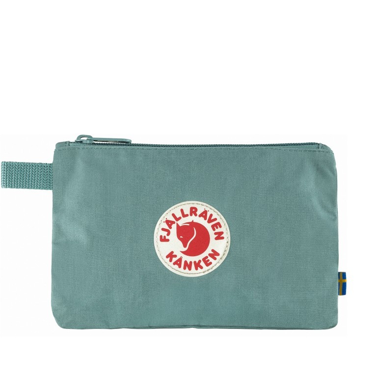 Kosmetiktasche Kånken Gear Pocket Frost Green, Farbe: grün/oliv, Marke: Fjällräven, EAN: 7323450635039, Abmessungen in cm: 21x14x0.5, Bild 1 von 3