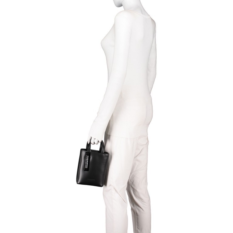 Handtasche Paper Bag Tote XS Carter Black, Farbe: schwarz, Marke: Liebeskind Berlin, EAN: 4058629147565, Abmessungen in cm: 13x17x4, Bild 3 von 7