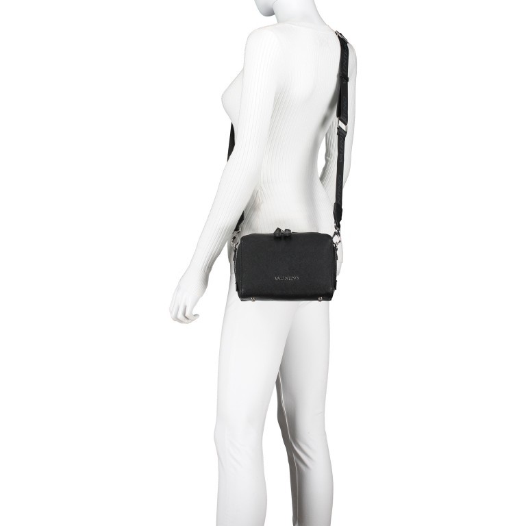 Umhängetasche Pattie Nero, Farbe: schwarz, Marke: Valentino Bags, EAN: 8058043324432, Abmessungen in cm: 20x15x9, Bild 7 von 8