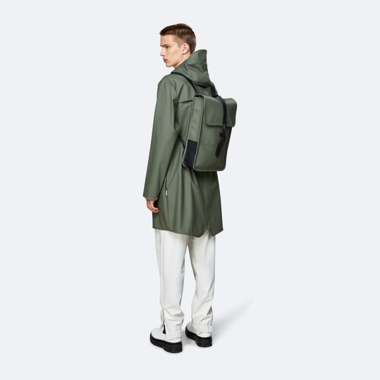 Rucksack Backpack Mini Olive, Farbe: grün/oliv, Marke: Rains, EAN: 5711747469610, Abmessungen in cm: 27x39x8, Bild 4 von 5