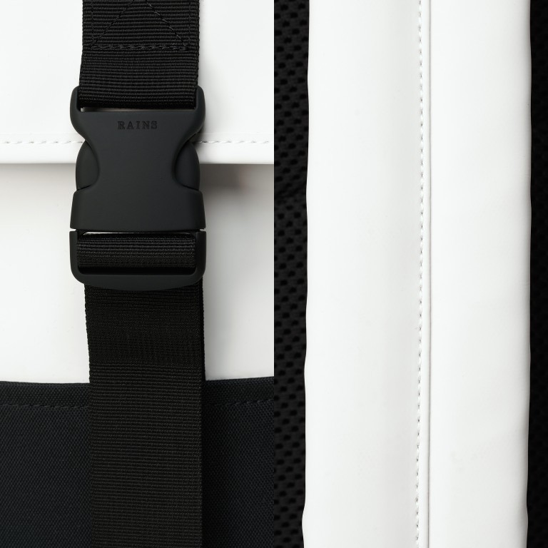 Rucksack Buckle Backpack Mini Off White, Farbe: weiß, Marke: Rains, EAN: 5711747472368, Abmessungen in cm: 29x42x8, Bild 5 von 5