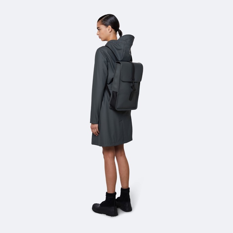 Rucksack Backpack Mini Slate, Farbe: grau, Marke: Rains, EAN: 5711747478841, Abmessungen in cm: 27x39x8, Bild 3 von 5